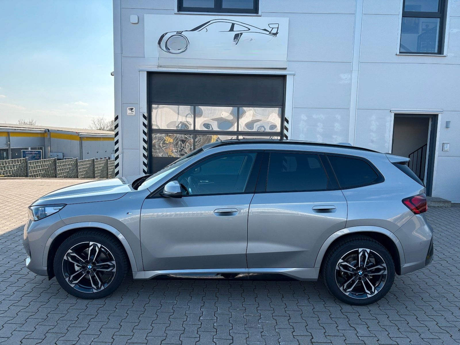 BMW X1 18 d sDrive M Sport/Pano foto 9