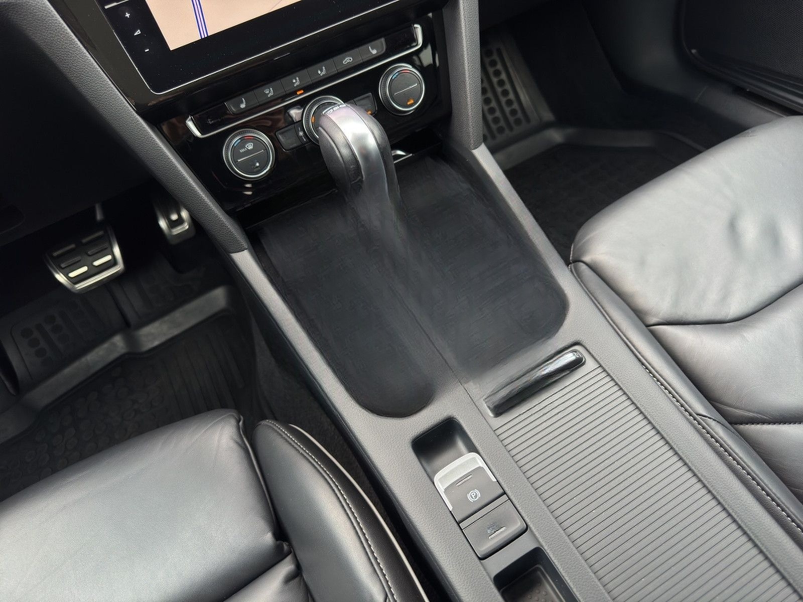 Volkswagen Arteon Elegance 4Motion*Massage*Kamera*Dynaudio* foto 16