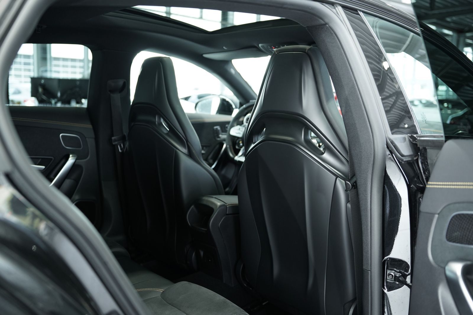 Mercedes-Benz CLA 45 AMG Shooting Brake S 4M*19*Schale*Pano foto 25