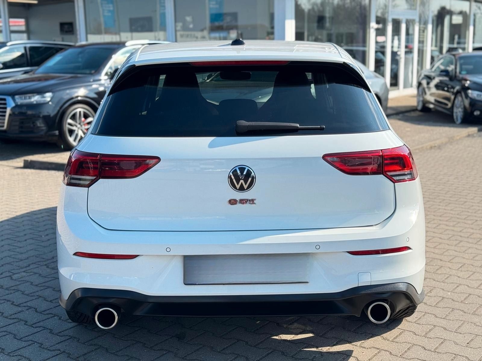 Volkswagen Golf VIII 2.0TSI Lim. GTI DSG*AMBIENTE*NAVI*DAB* foto 7
