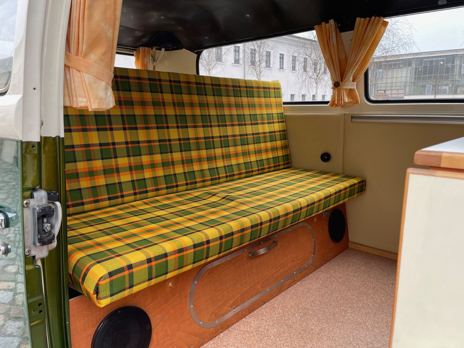 Volkswagen T2, 2l Flachmotor, sehr guter Zustand foto 19