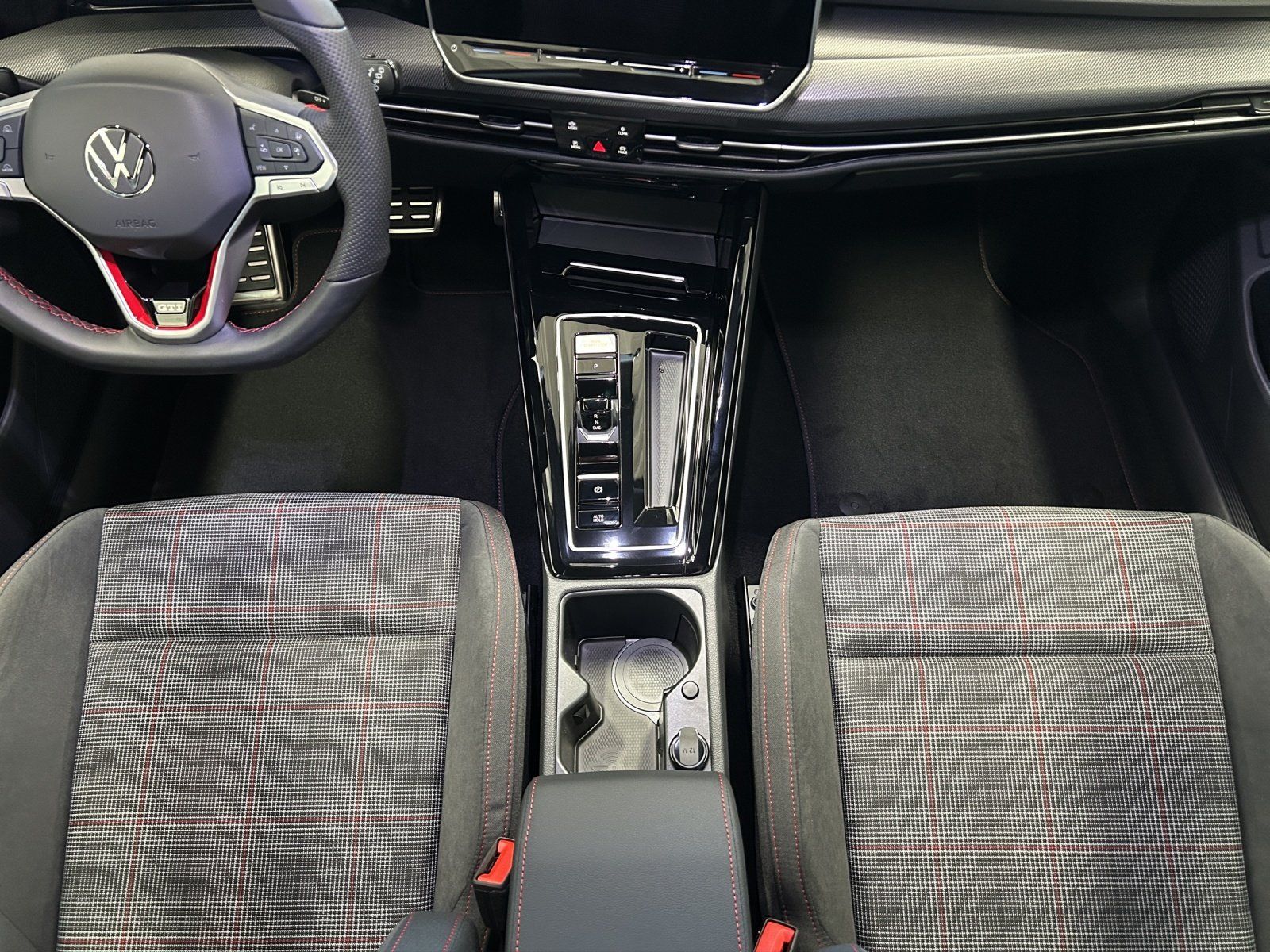 Volkswagen Golf VIII GTI 2.0 TSI DSG | PANO | LED | NAVI | foto 12