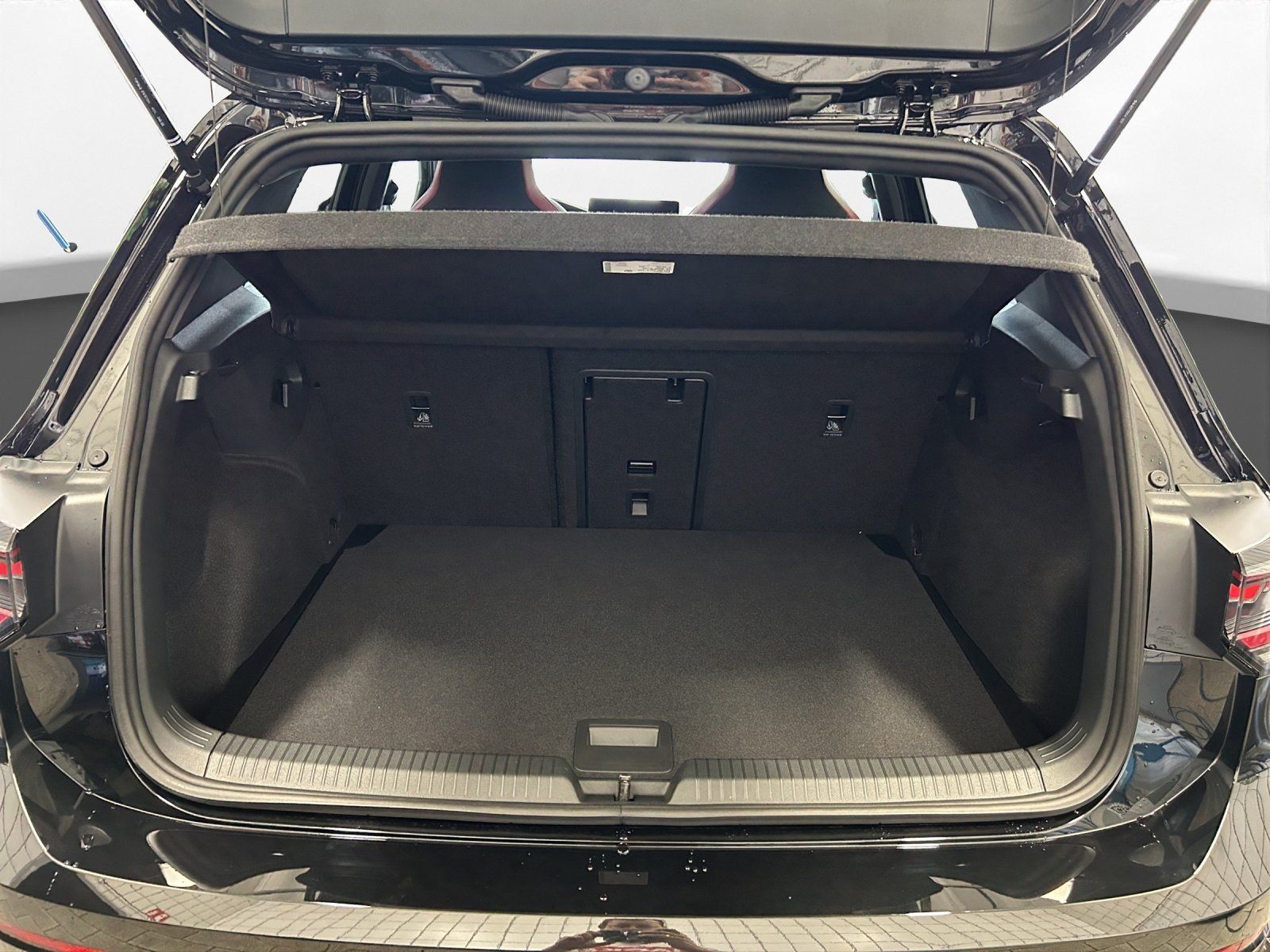 Volkswagen Golf VIII GTI 2.0 TSI DSG | PANO | LED | NAVI | foto 14