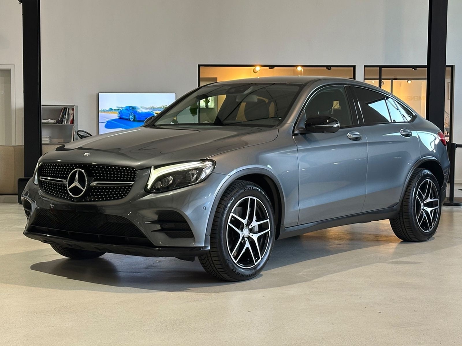 Mercedes-Benz GLC 250 4Matic Coupe*AMG-Line,Night,360°,AHK,LED foto 4