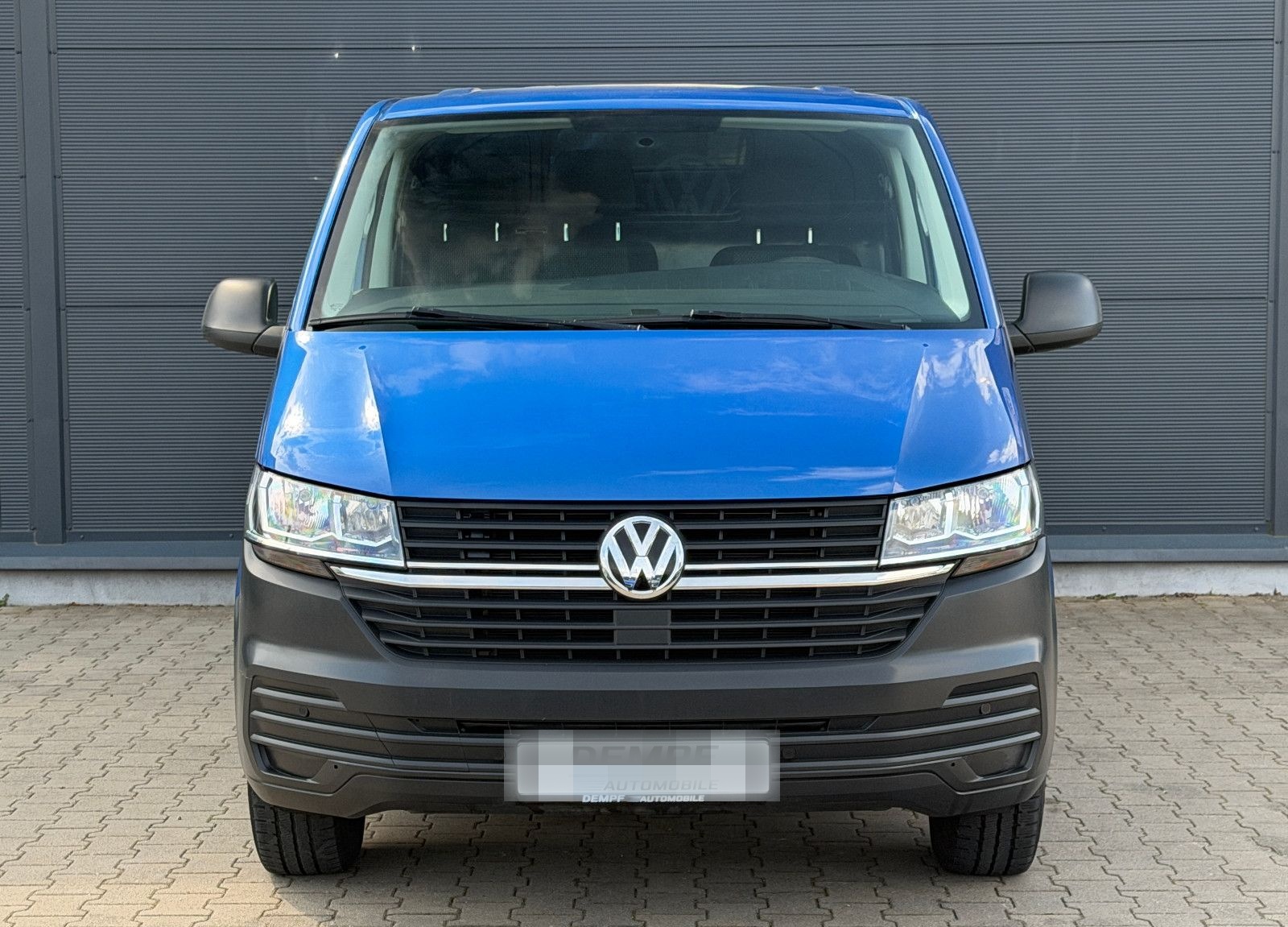 Volkswagen T6.1 Transporter lang*3 Sitze*Klima*AHK*1. Hand* foto 3