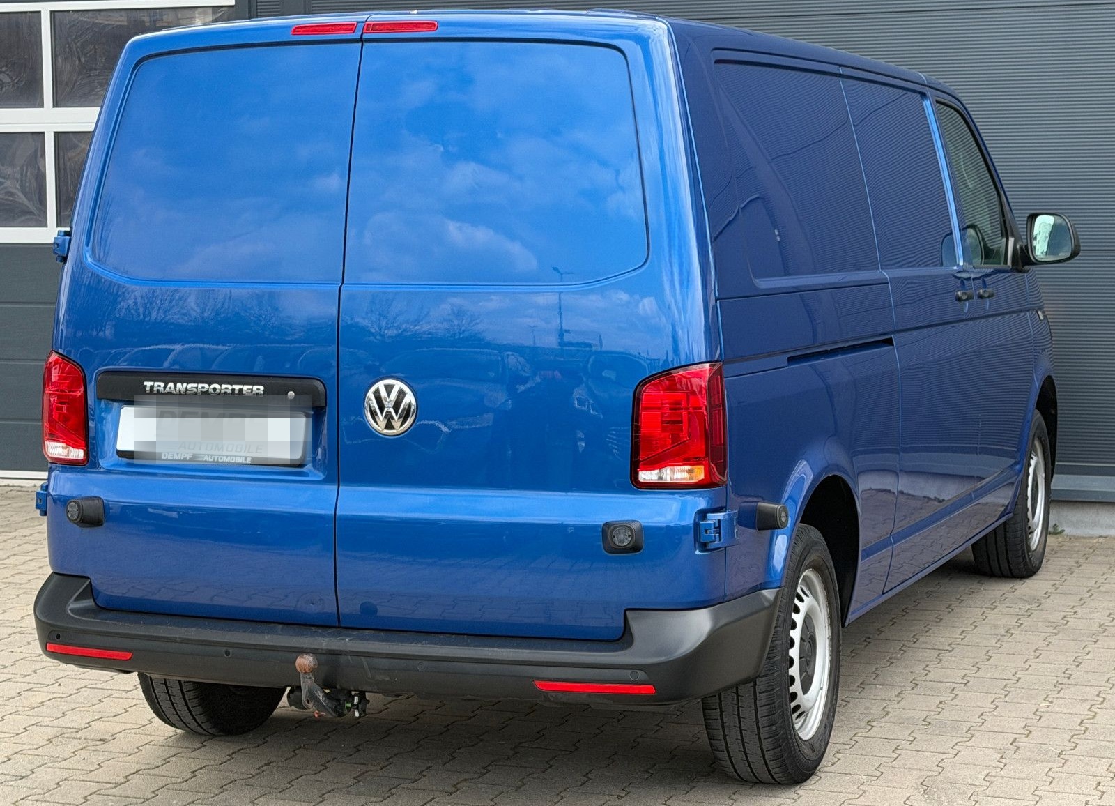 Volkswagen T6.1 Transporter lang*3 Sitze*Klima*AHK*1. Hand* foto 7