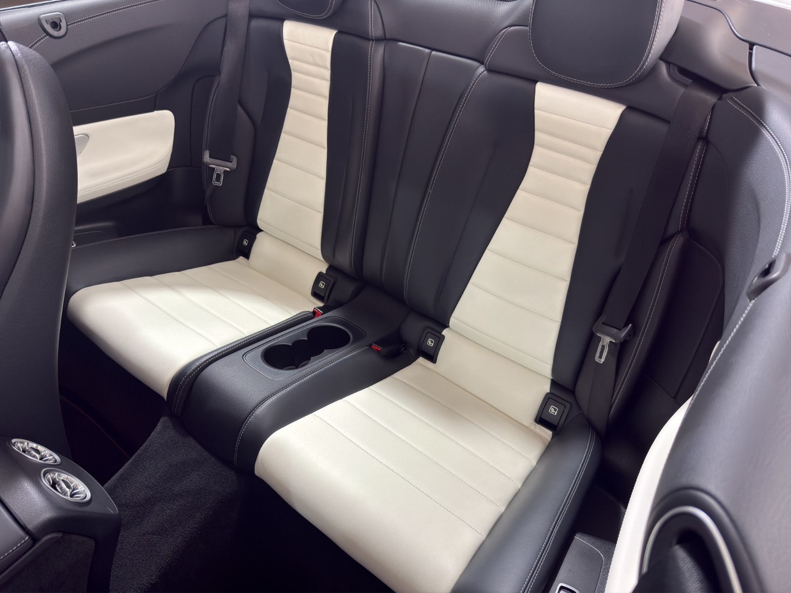 Mercedes-Benz E 450  4MATIC/CABRIO/AMG/BURM/360/Distr./Massage foto 14