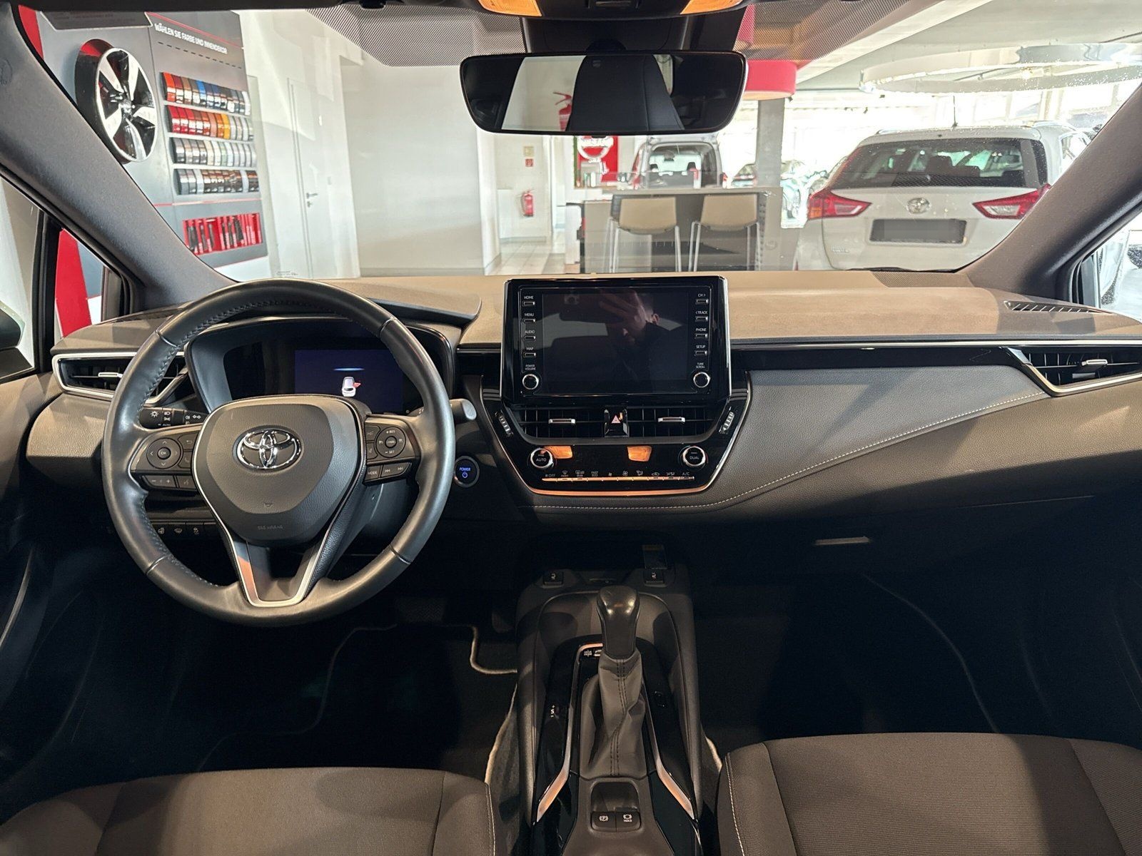 Toyota Corolla TS 2.0 Hybrid Club Kam+LED+ACC+PDC foto 17