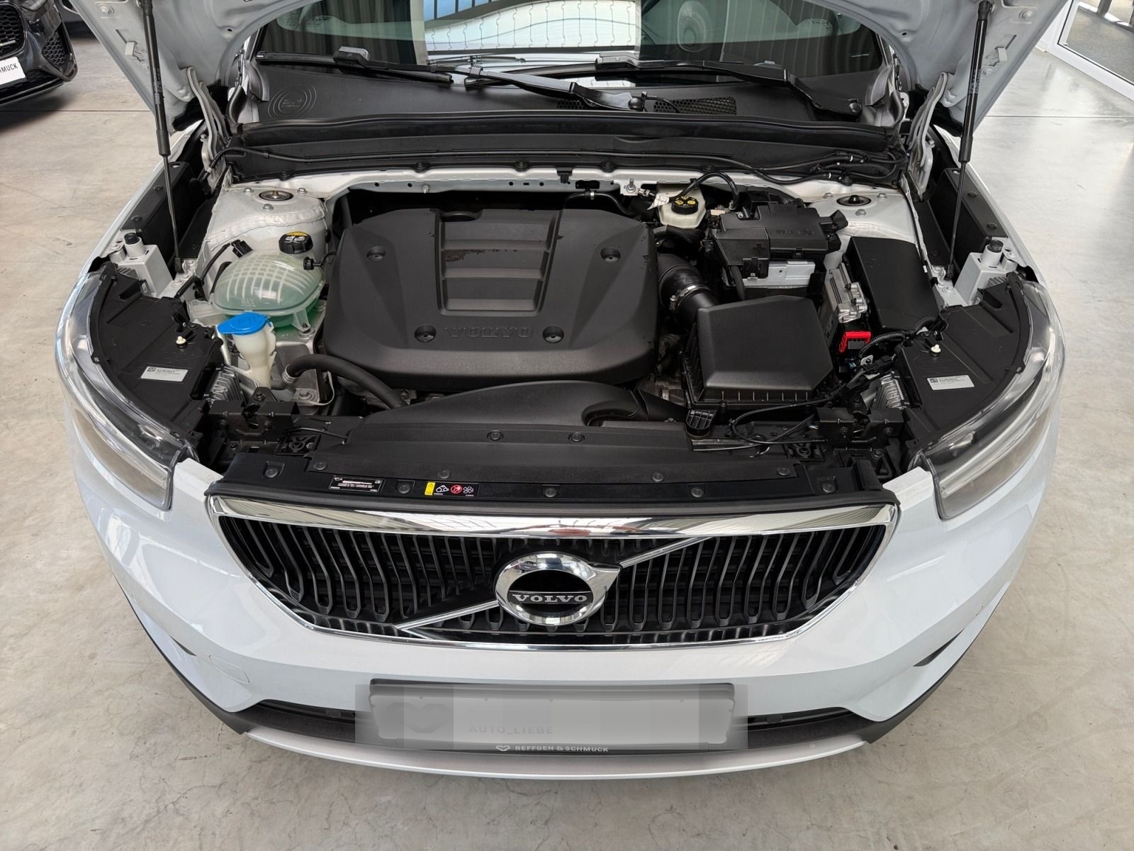 Volvo XC40 MOMENTUM AUTOMAT+NAVI+LED+KAMERA+HARMAN+TÜV foto 12