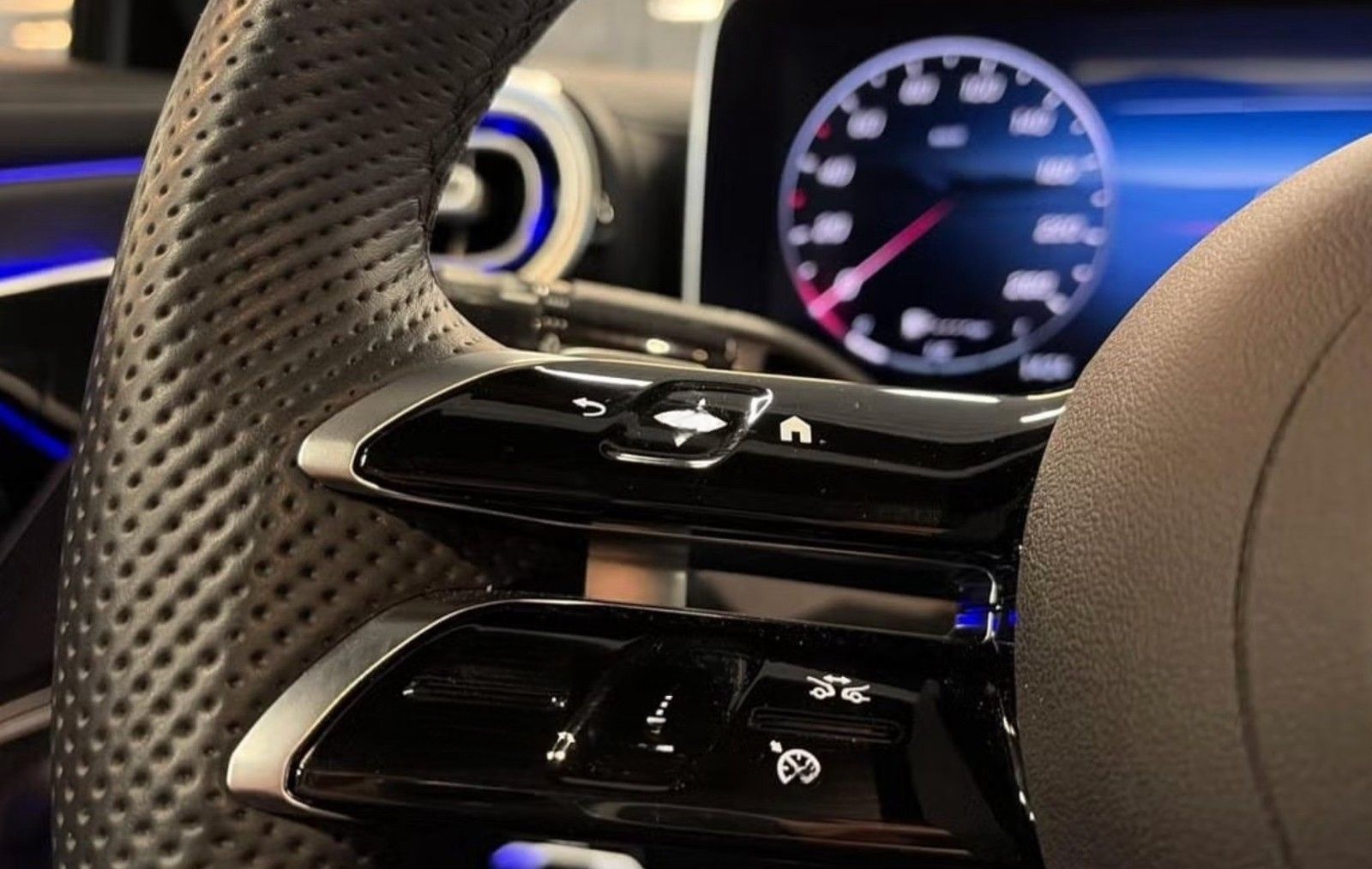 Mercedes-Benz CLE 300 4Matic AMG Line Premium foto 15