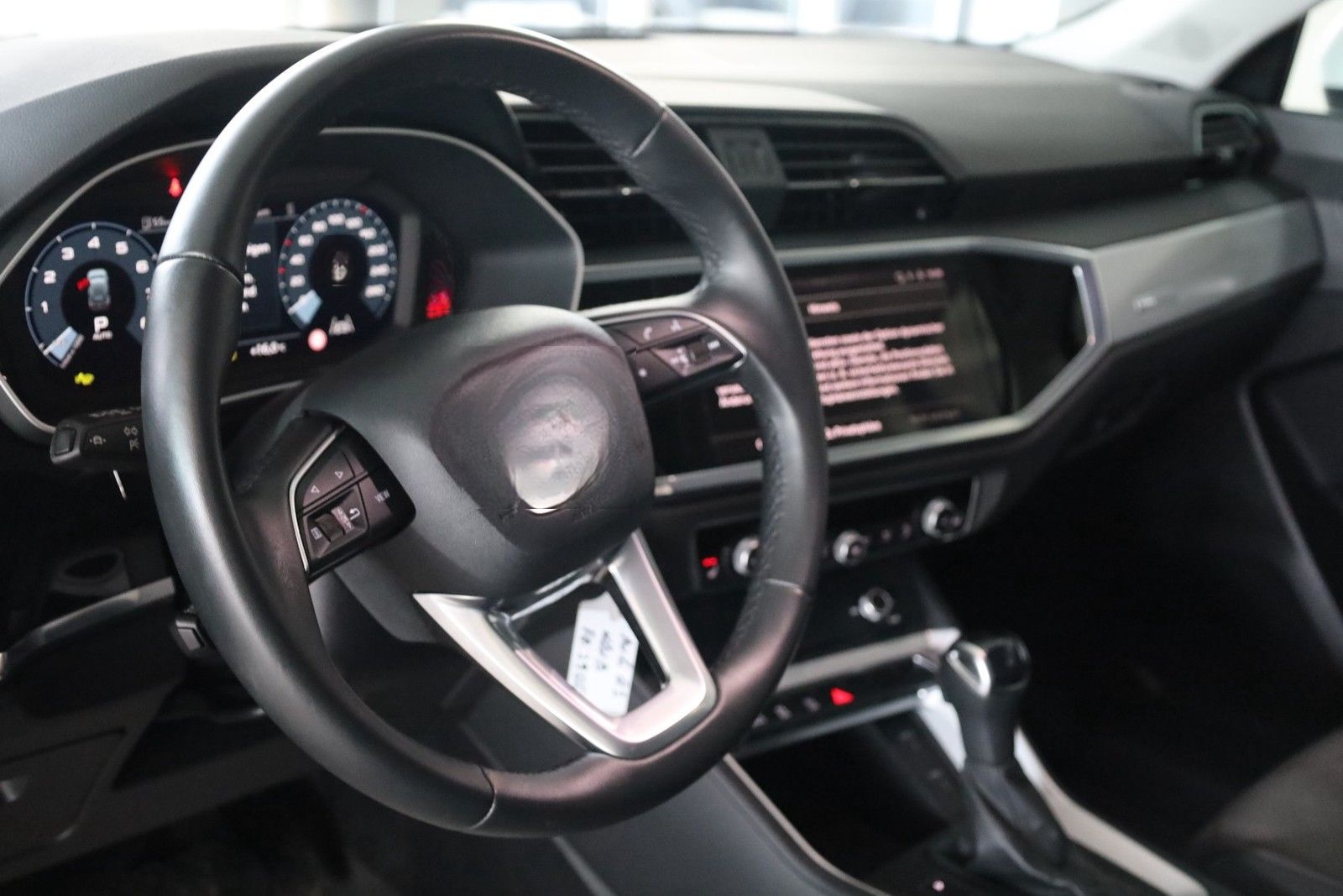 Audi Q3 35 TFSI advanced LED*Carplay* foto 16