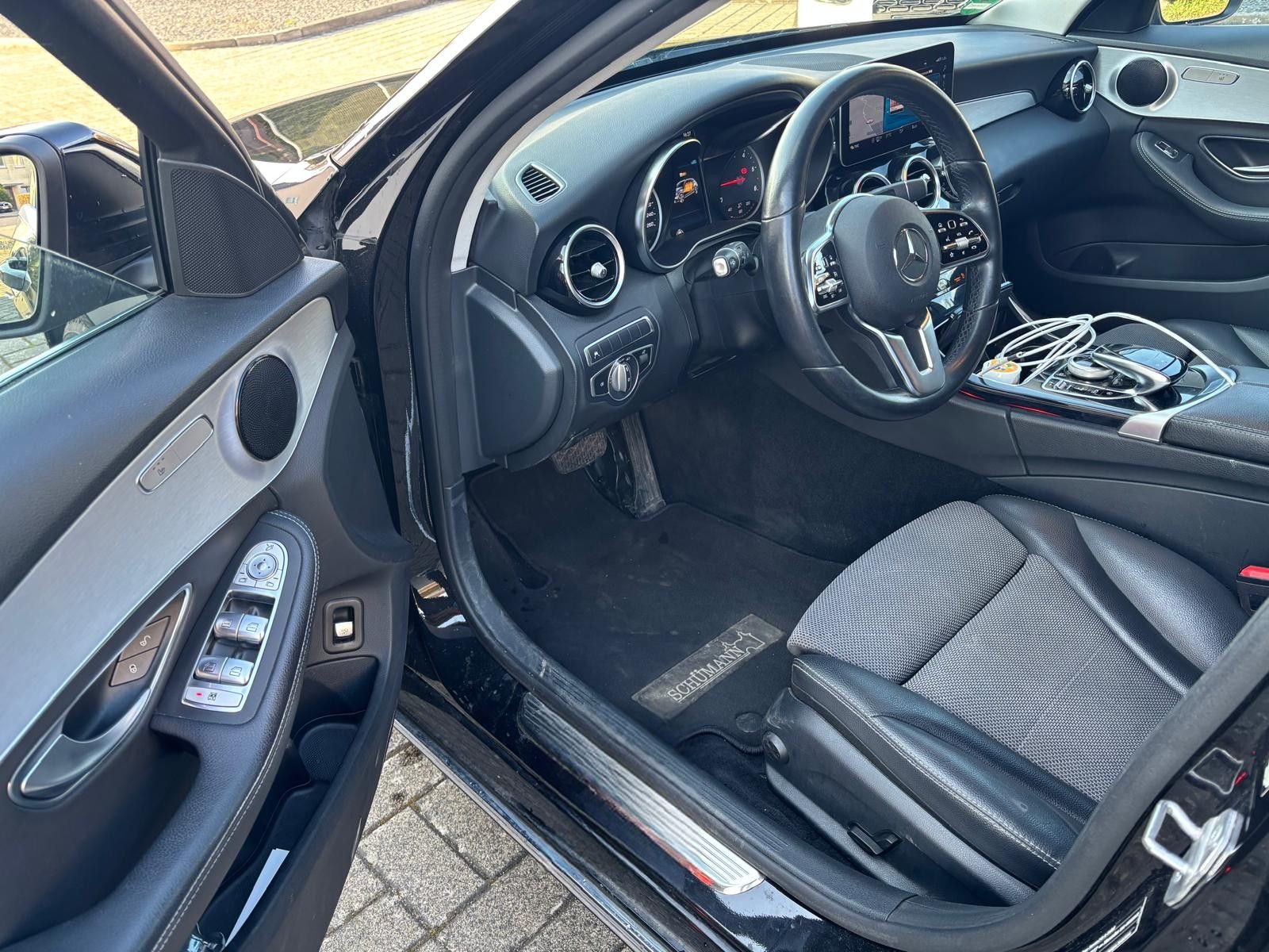 Mercedes-Benz C 220 Avantgarde LED NAVI-Groß AHK RFK SH Wipp foto 8