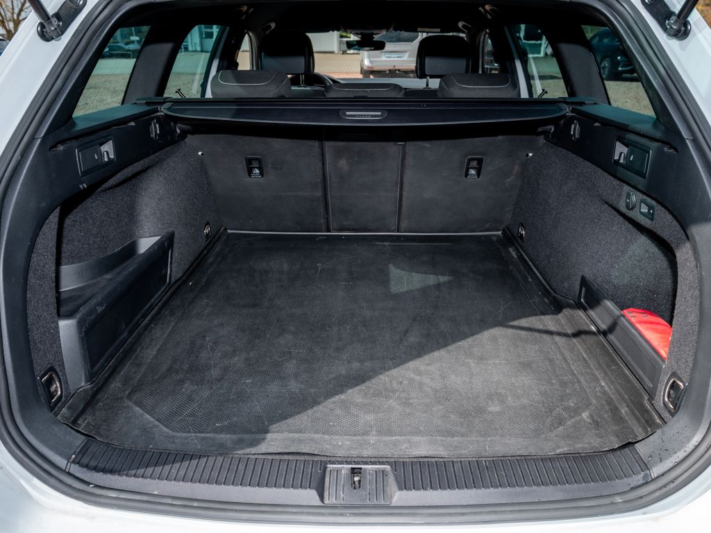 Volkswagen Passat Variant GTE 1.4 eHybrid AHK/Matrix/4xSitz foto 9
