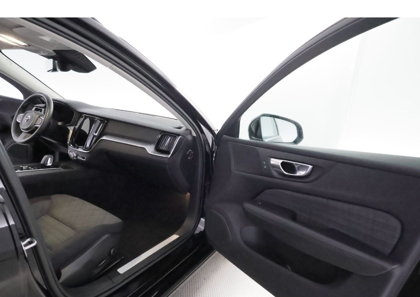 Volvo V60 B3 Geartronic Core+LED+NAVI+KAMERA+TEMPO foto 20