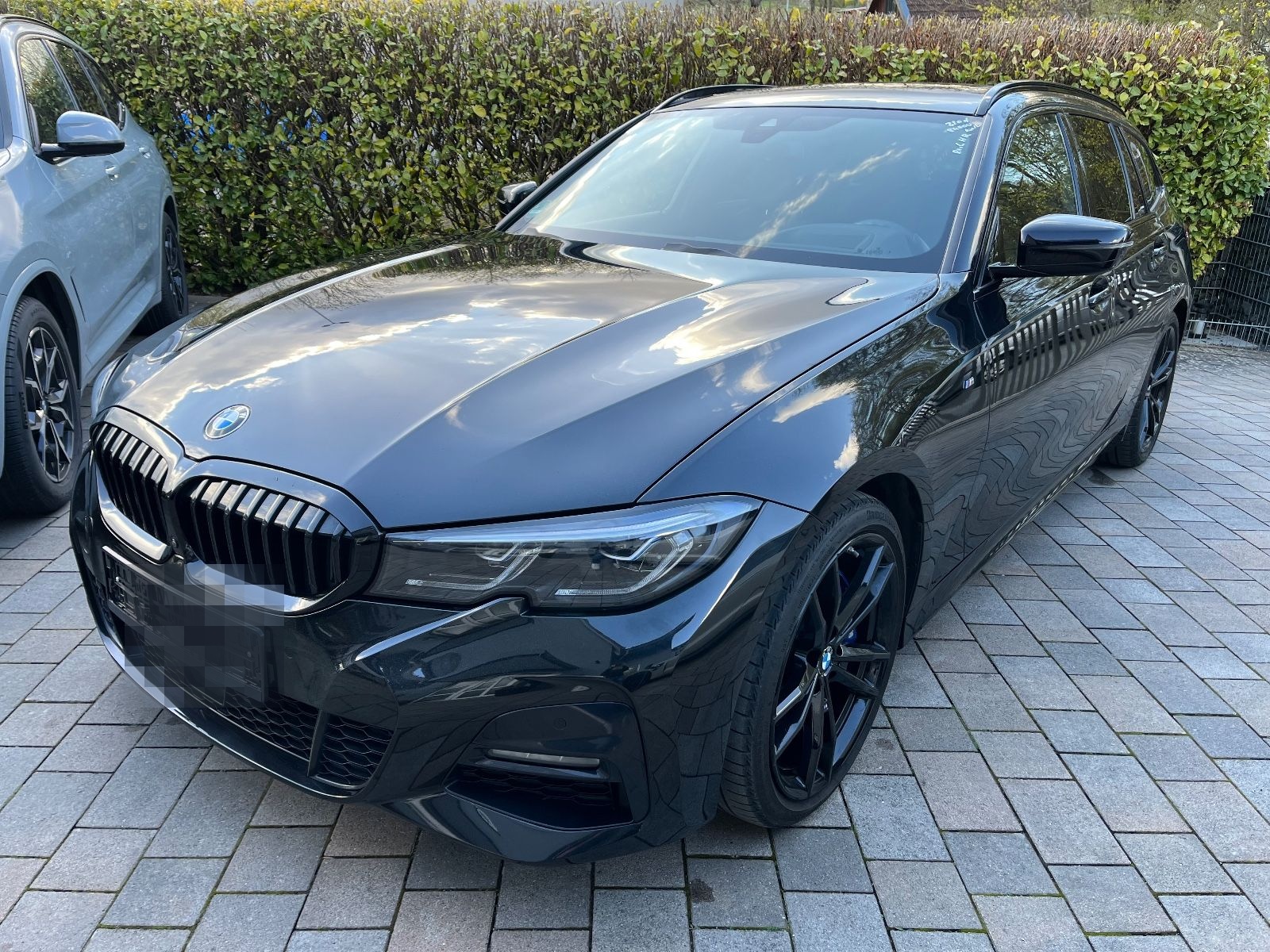 BMW 320 M Paket Leder LivePR Hifi PANO HUD Laser 19 foto 3