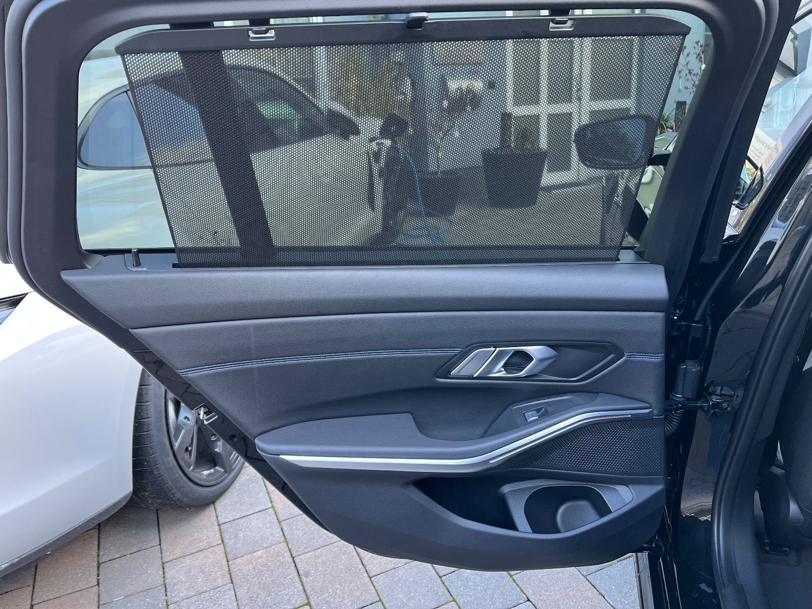 BMW 320 M Paket Leder LivePR Hifi PANO HUD Laser 19 foto 21
