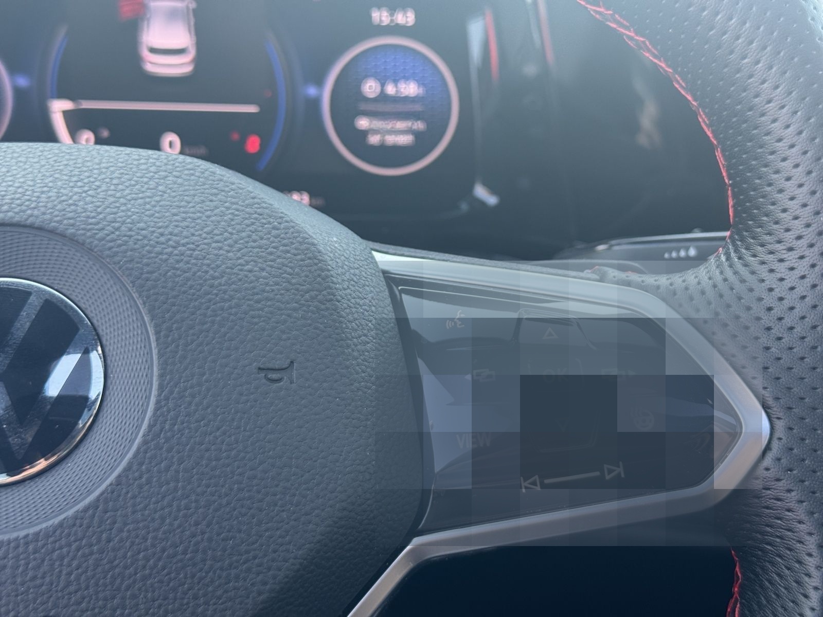 Volkswagen Golf VIII GTI CLUBSPORT 2.0 TSI DSG LED PLUS PAN foto 19