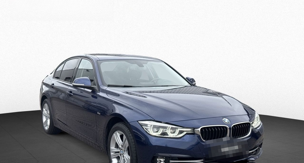 BMW 320i xDrive Sport Line Navi AdapLED AHK RFK Temp foto 4