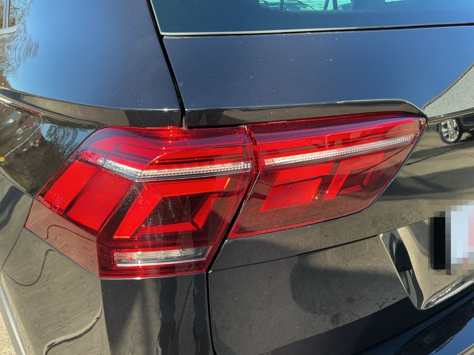 Volkswagen Tiguan R 2.0 TSI 4M LEDER+MATRIX+AHK+AKRAPOVIC foto 17