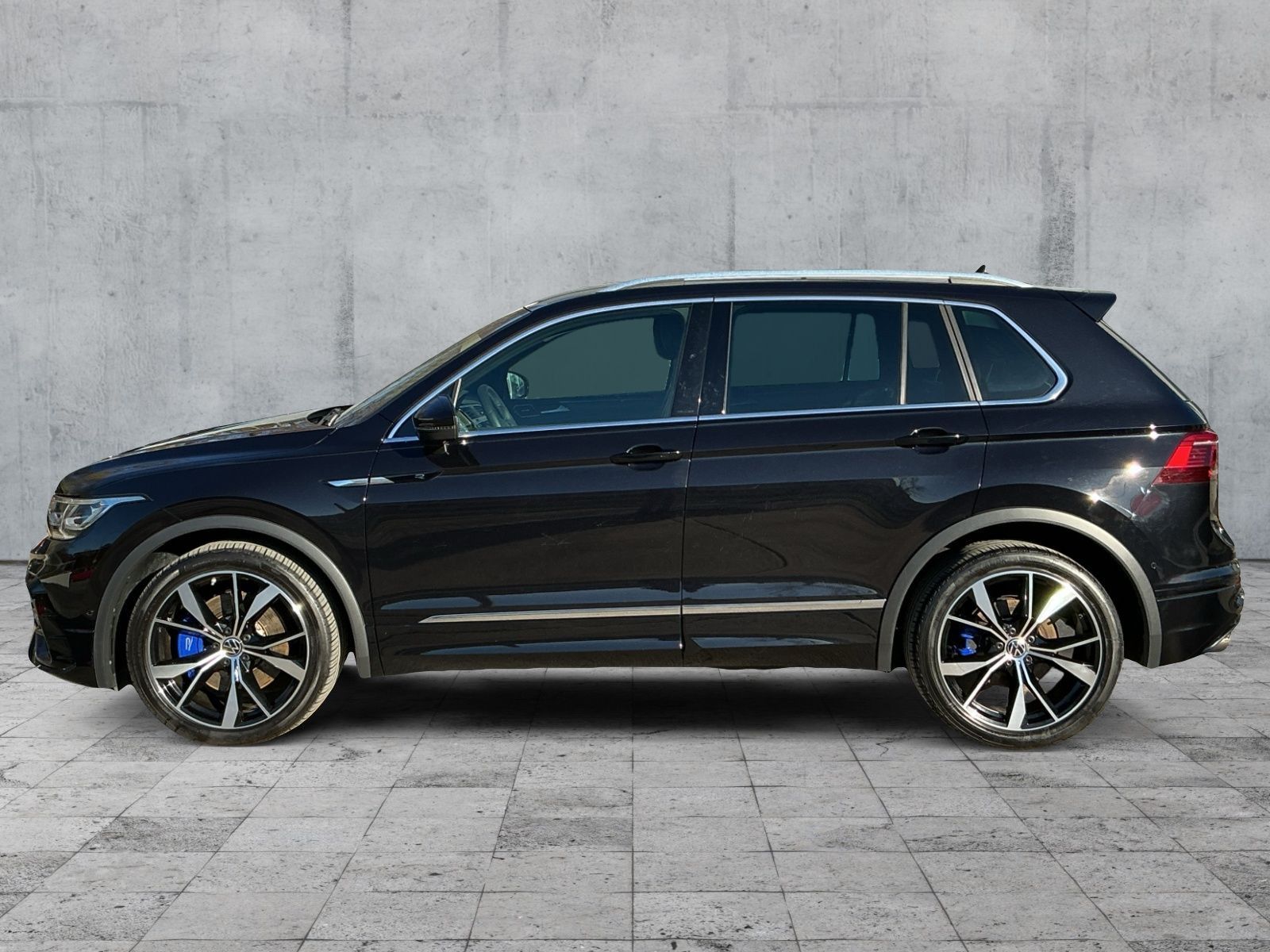 Volkswagen Tiguan R 2.0 TSI 4M LEDER+MATRIX+AHK+AKRAPOVIC foto 4