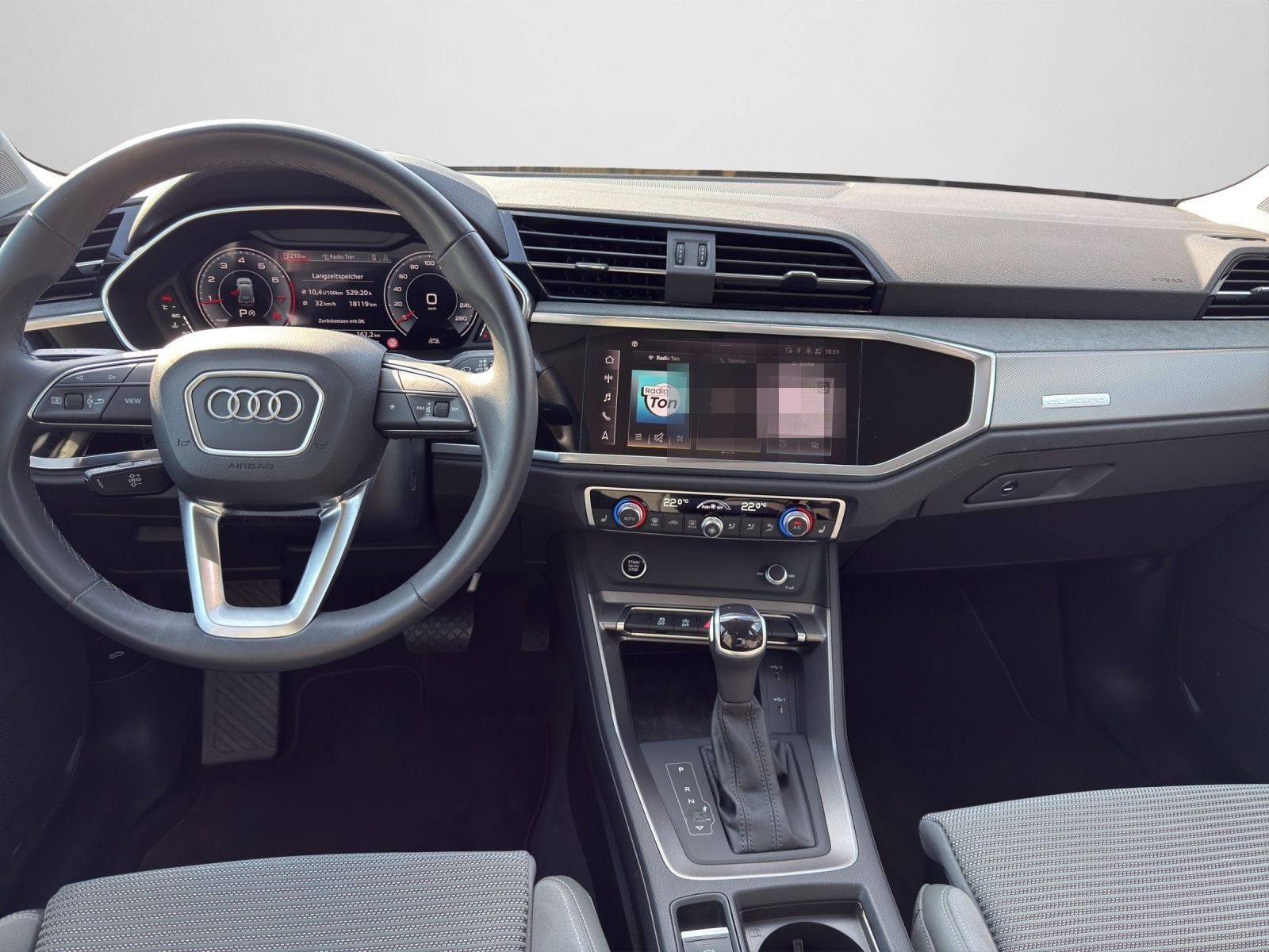 Audi Q3 40 TFSI S line quattro S tronic NAVI KAMERA foto 3