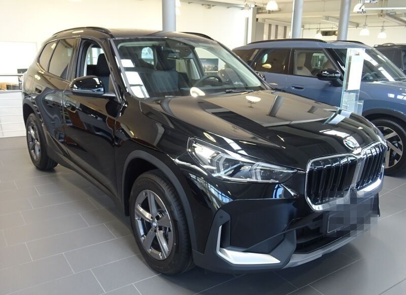 BMW X1 sDrive18i foto 2