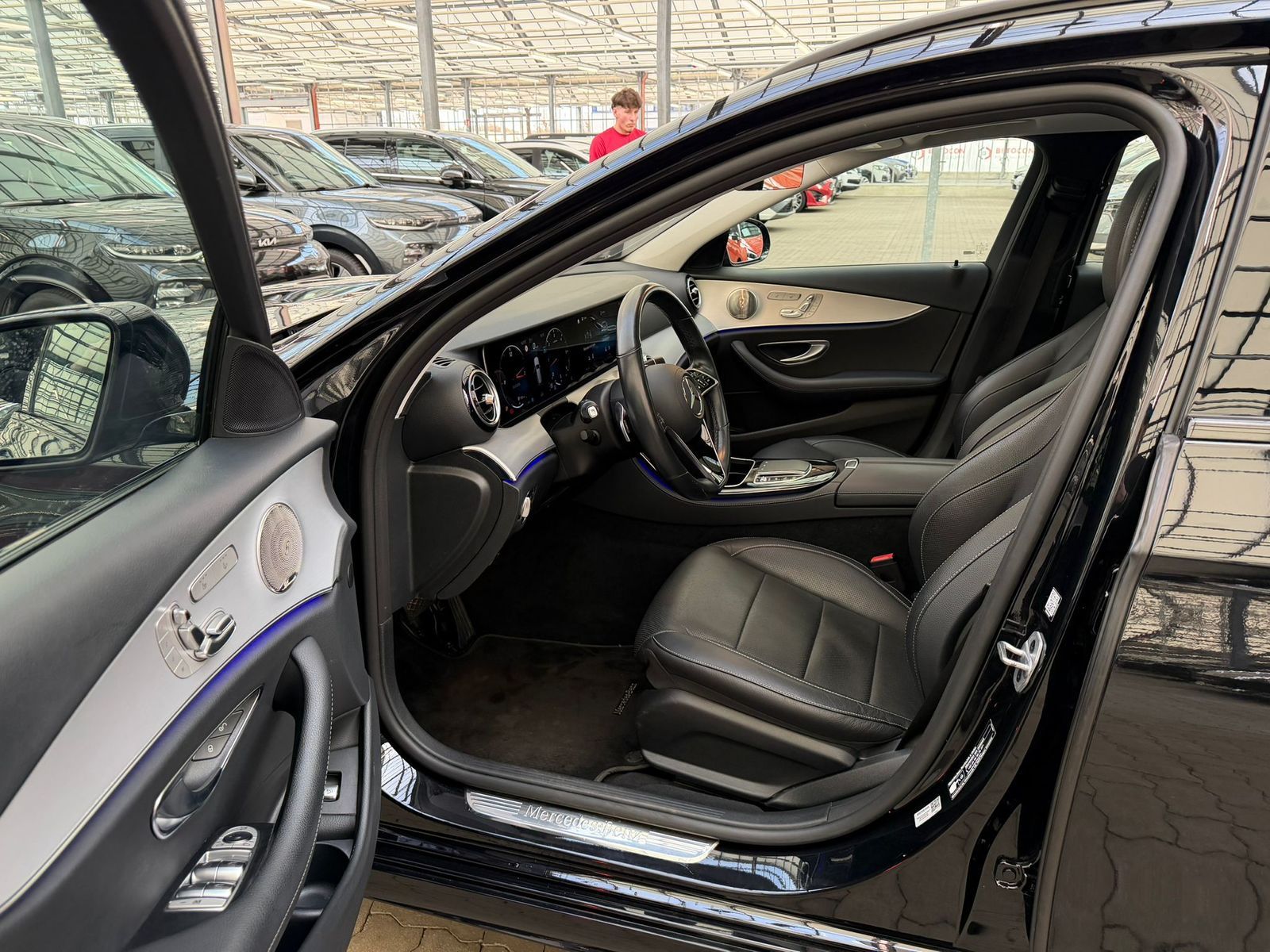 Mercedes-Benz E 400 T d AMG Line 4Matic LED|Burmester|Pano foto 8