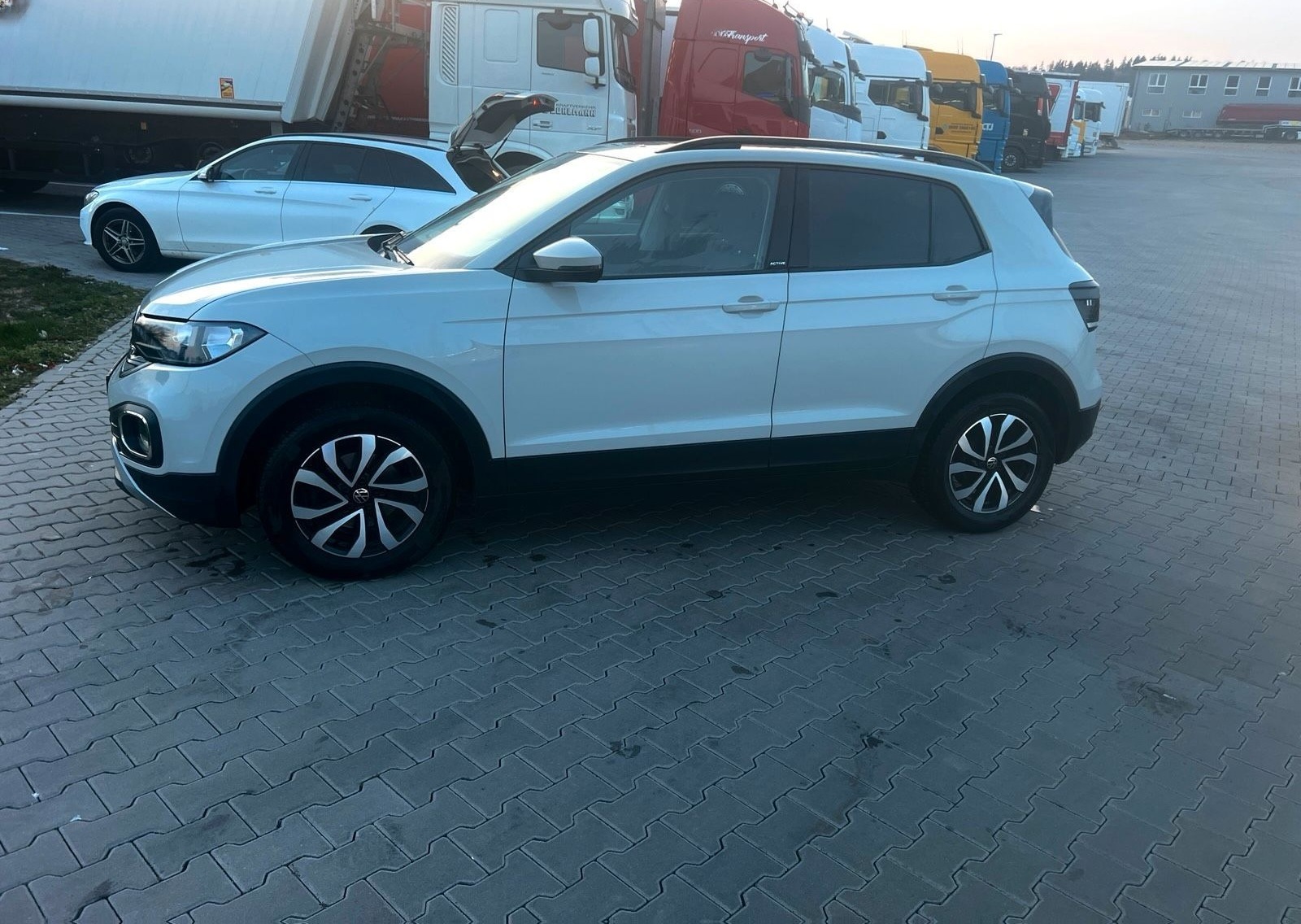 Volkswagen VW T-Cross 1.0 foto 2