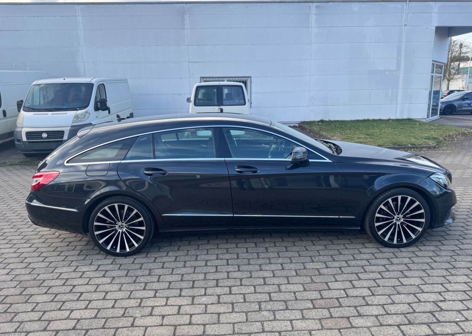 Mercedes-Benz CLS Shooting Brake CLS 350 BlueTec / d 4Matic foto 11