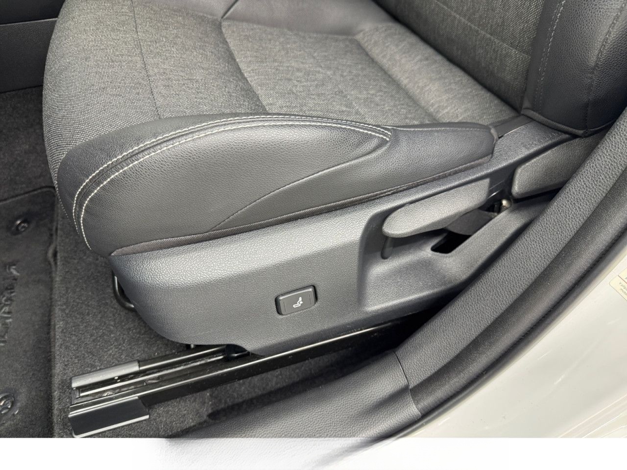 Toyota Corolla TS 1.8 Hybrid CVT Comfort NAVI LED ACC foto 18