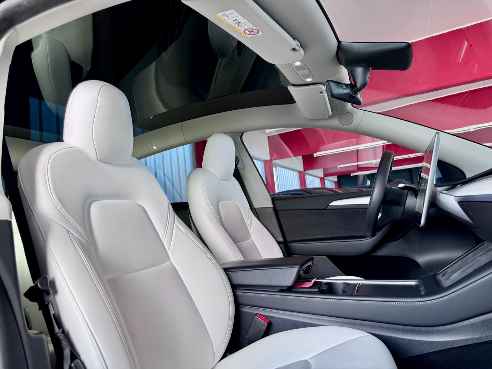 Tesla Model Y Long Range Dual AWD Autopilot 20Zoll MwS foto 19