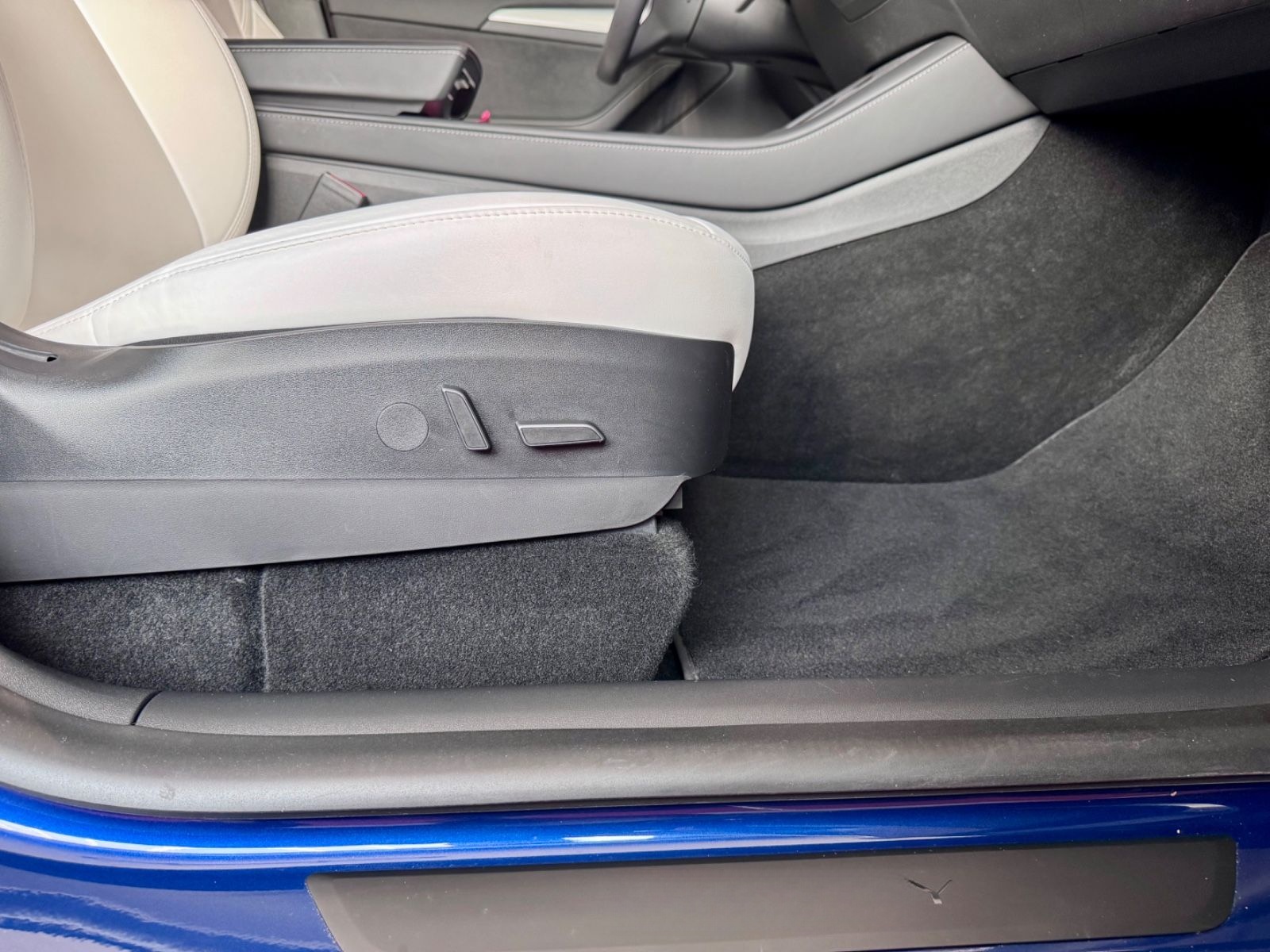 Tesla Model Y Long Range Dual AWD Autopilot 20Zoll MwS foto 20