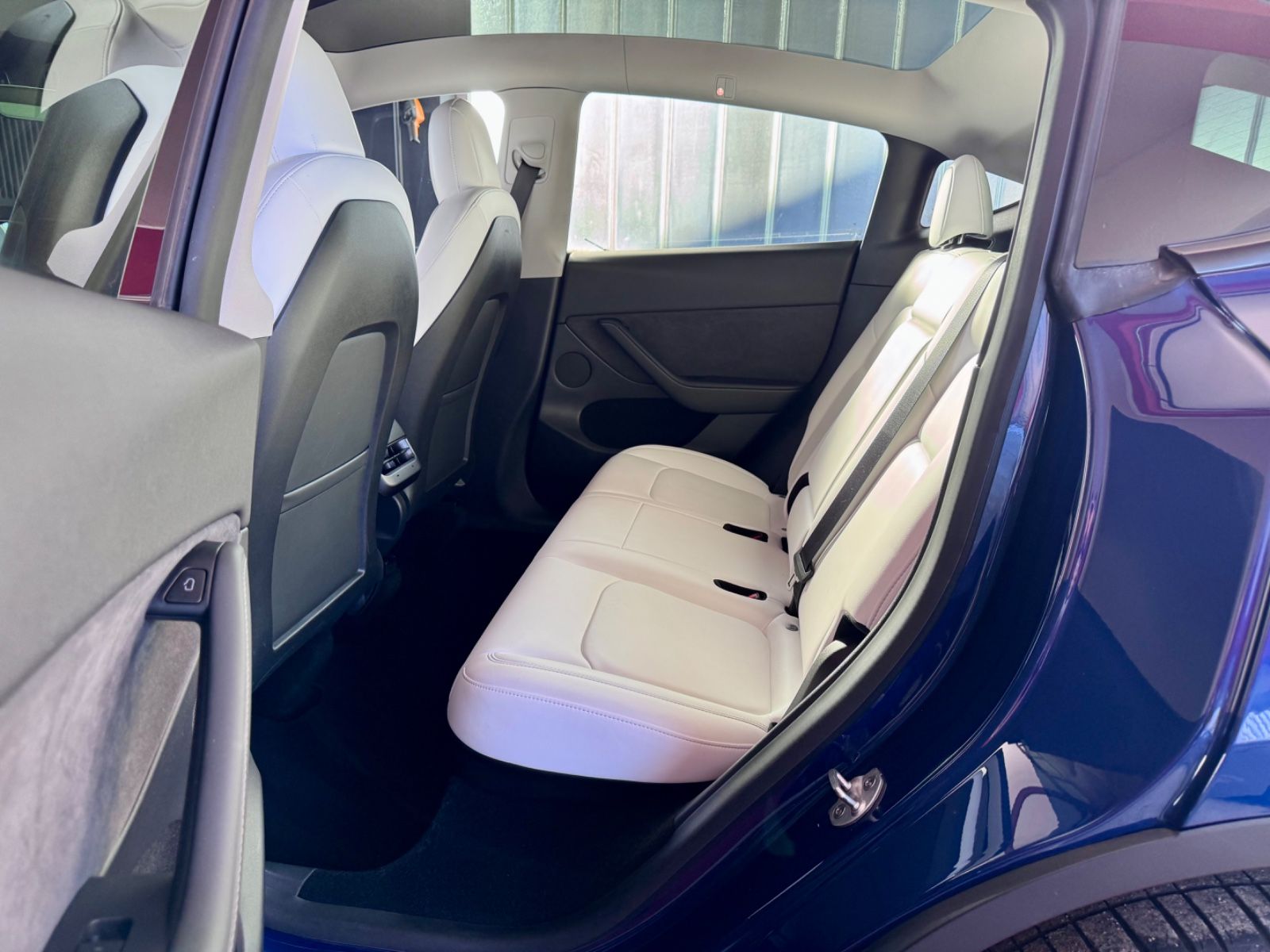 Tesla Model Y Long Range Dual AWD Autopilot 20Zoll MwS foto 22