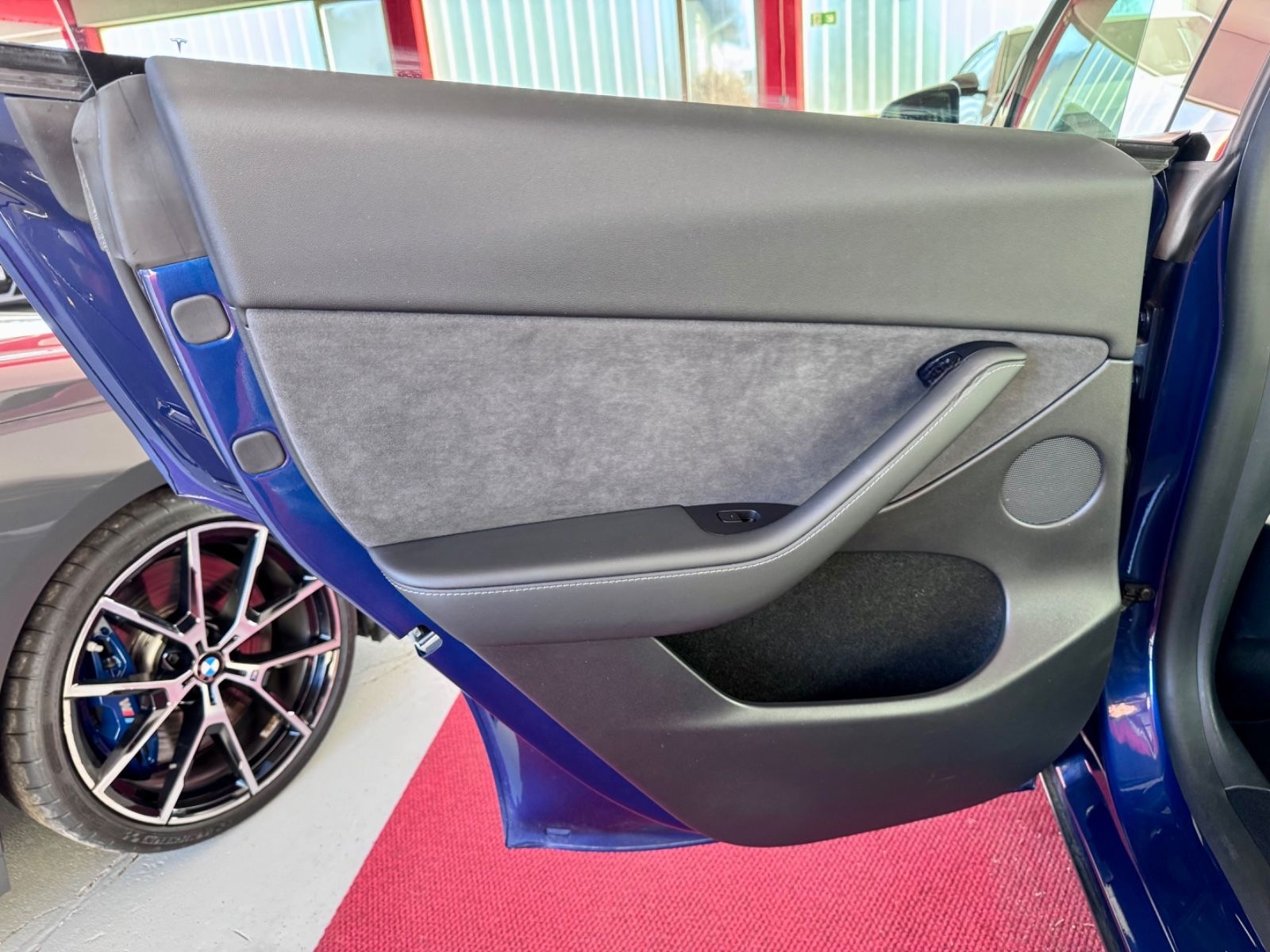Tesla Model Y Long Range Dual AWD Autopilot 20Zoll MwS foto 25