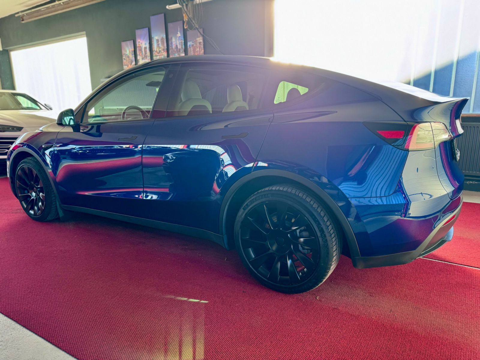 Tesla Model Y Long Range Dual AWD Autopilot 20Zoll MwS foto 8