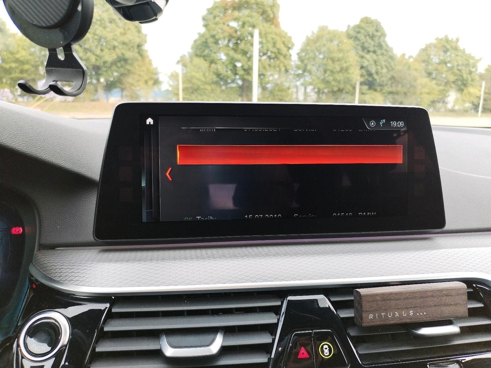 BMW 520d M sporpaket  HUD scheckheftgepfle... foto 14