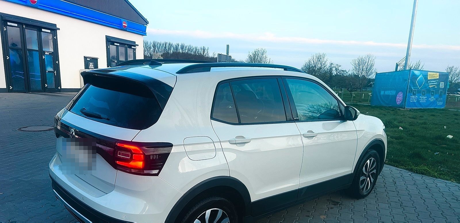 Volkswagen T-CROSS  gepflegter Zustand,  1... foto 3