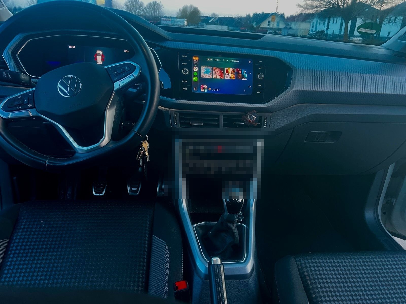 Volkswagen T-CROSS  gepflegter Zustand,  1... foto 6