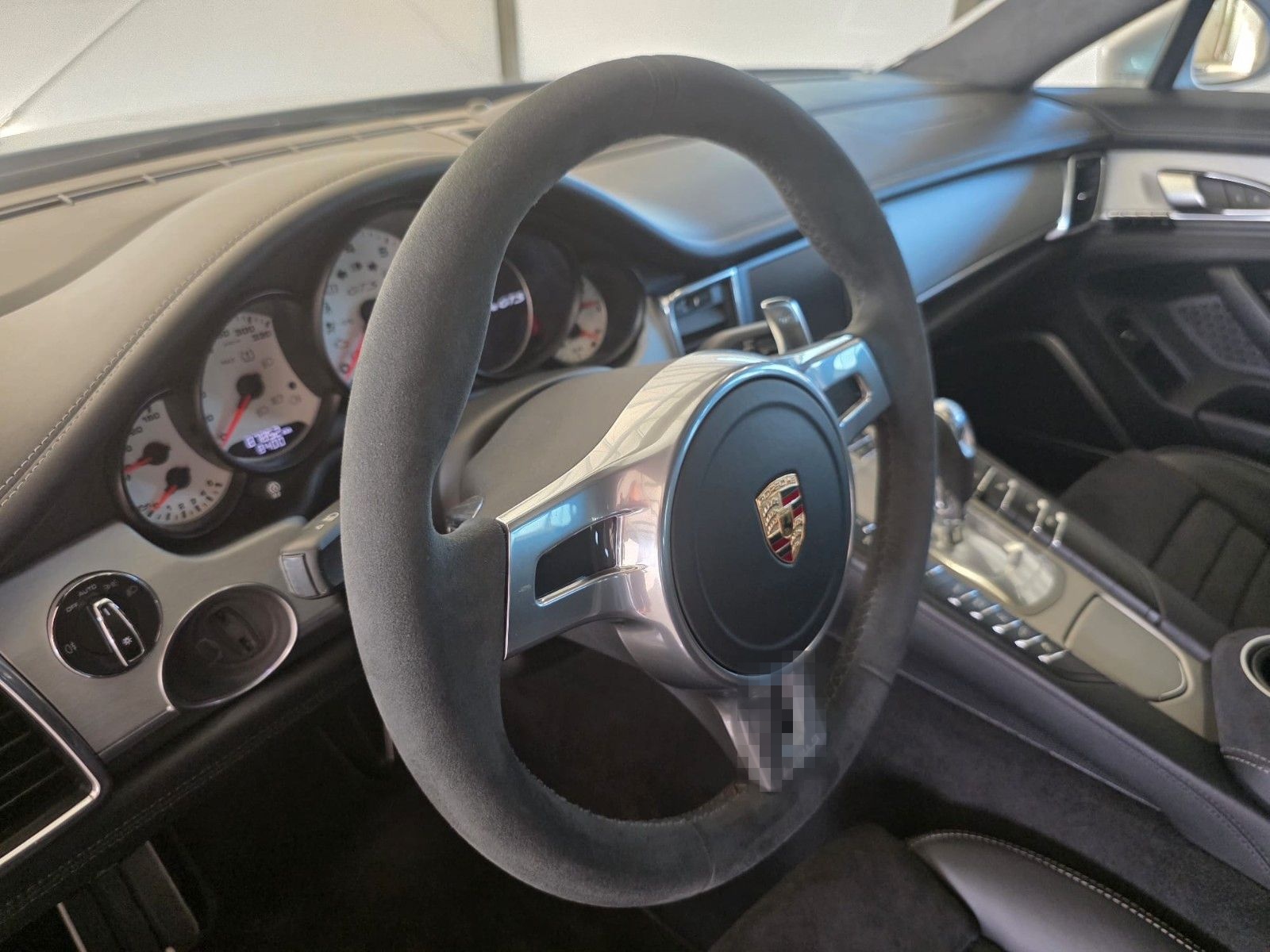 Porsche Panamera GTS foto 14
