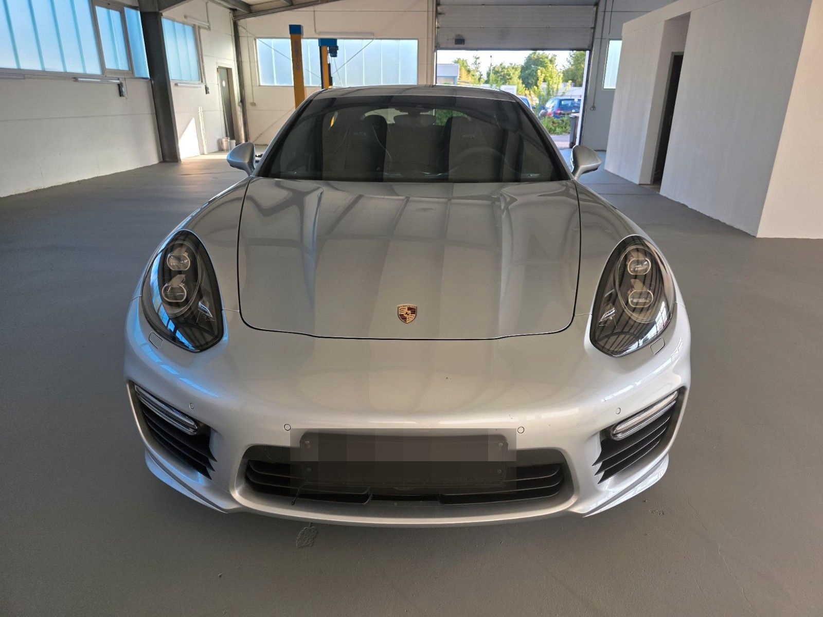 Porsche Panamera GTS foto 8