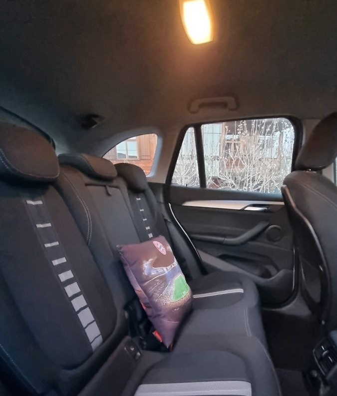 BMW X1 xDrive20i Avantage foto 5