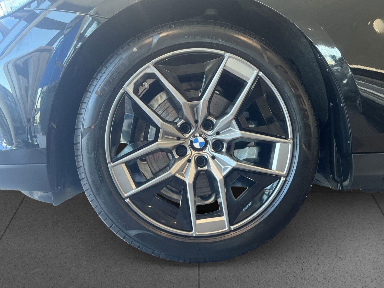 BMW 520d Limo adLED H/K 19" MEM AHK DA 4Klima RFK foto 17