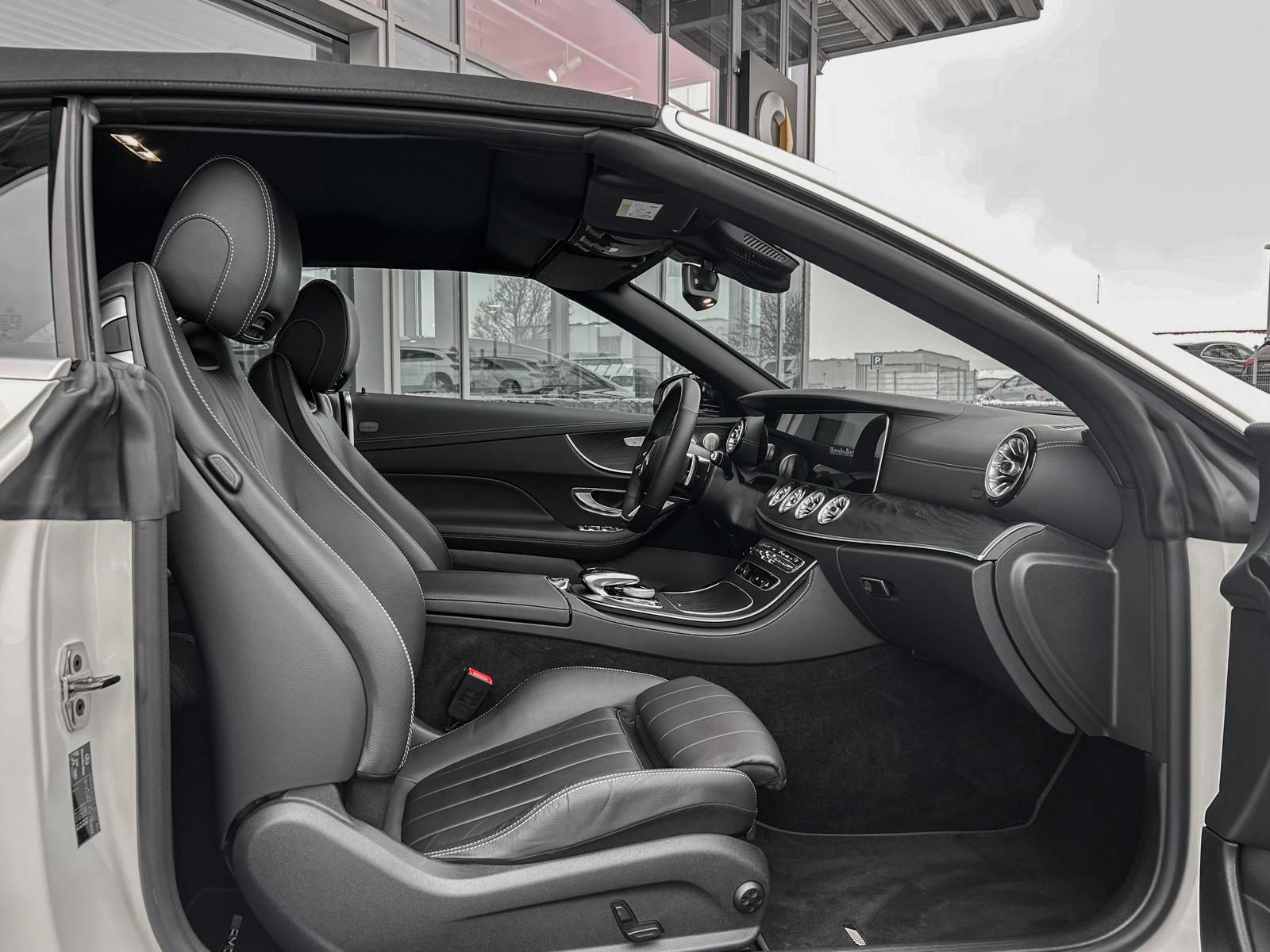 Mercedes-Benz E 220 d Cabriolet AMG 360°+Night+LED+MBUX+20 foto 12