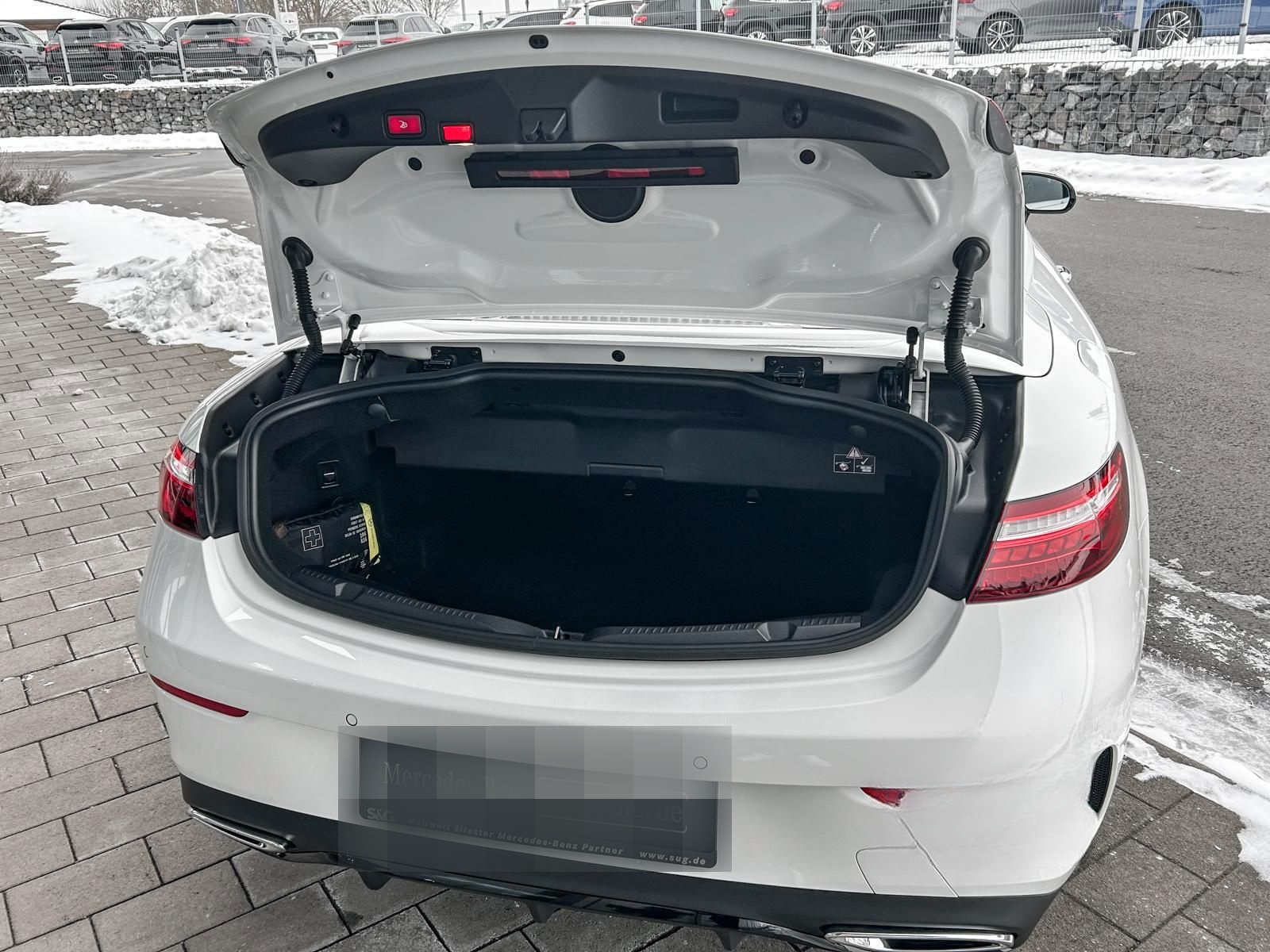 Mercedes-Benz E 220 d Cabriolet AMG 360°+Night+LED+MBUX+20 foto 7