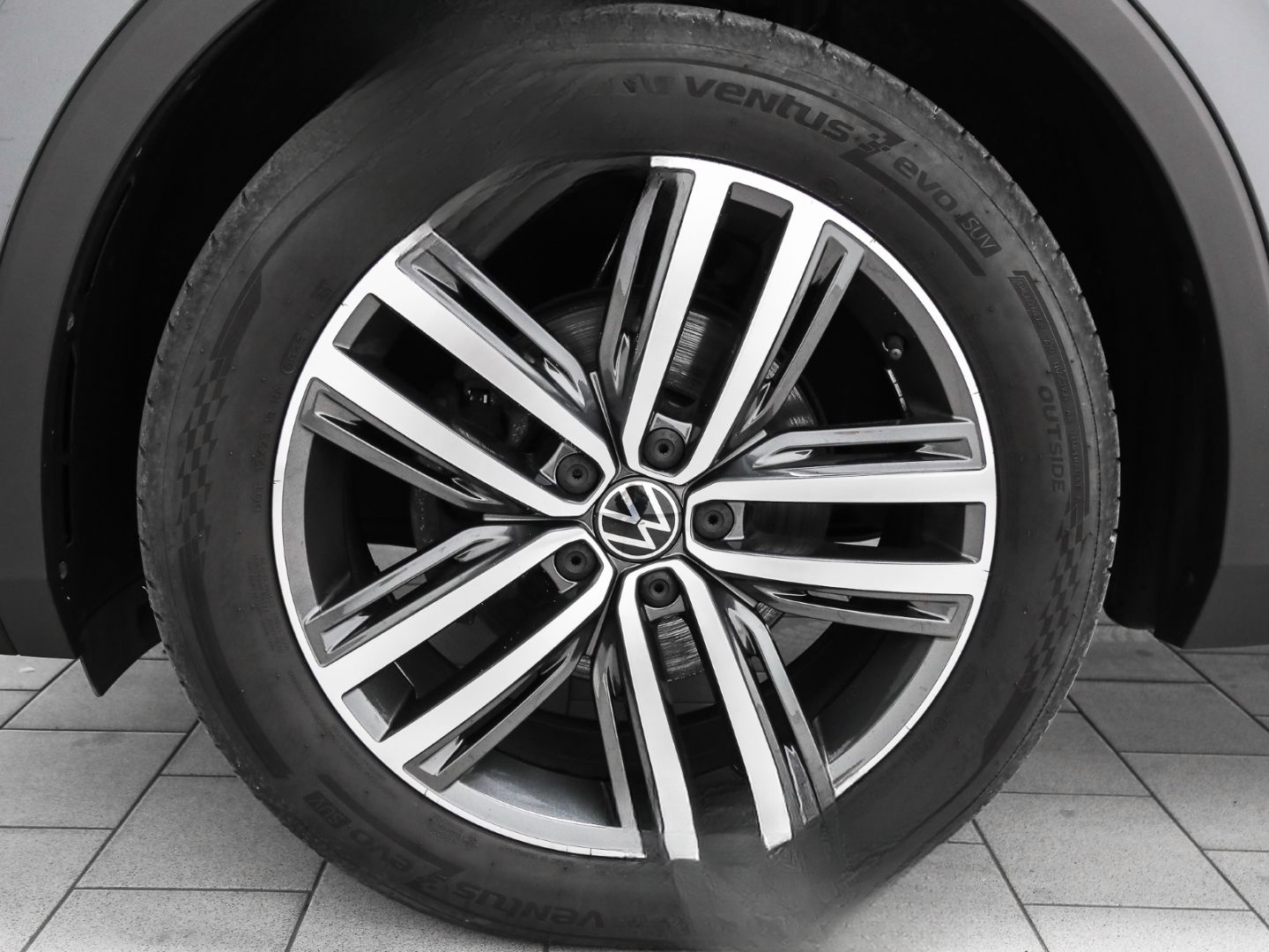 Volkswagen Tiguan 2.0 TDI DSG Elegance AHK Navi Standheiz H foto 3