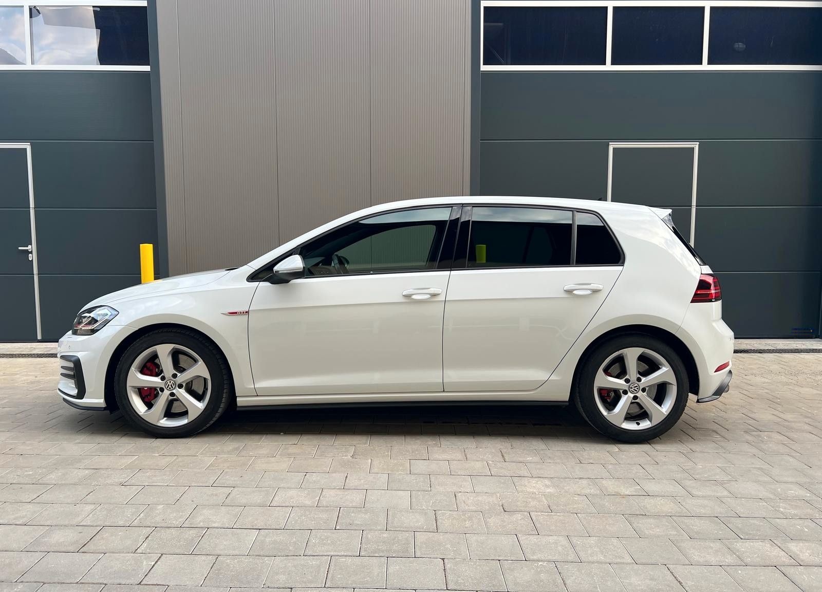 Volkswagen Golf VII Lim. GTI Performance BMT/DSG/Virtual foto 3