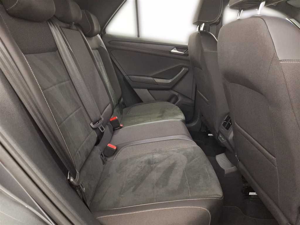 Volkswagen T-Roc R-Line 1.5 TSI DSG Business IQ.DrivePaket foto 21