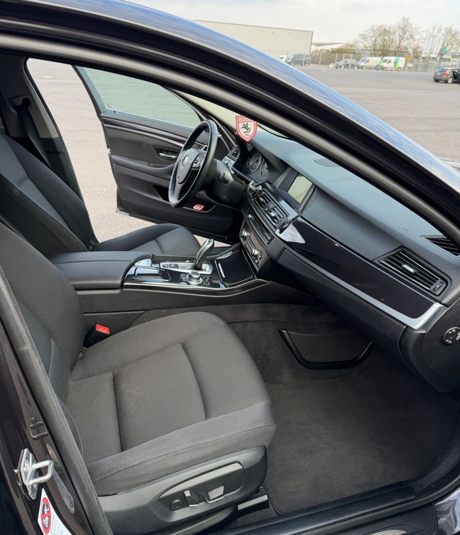 BMW 530d A - foto 9