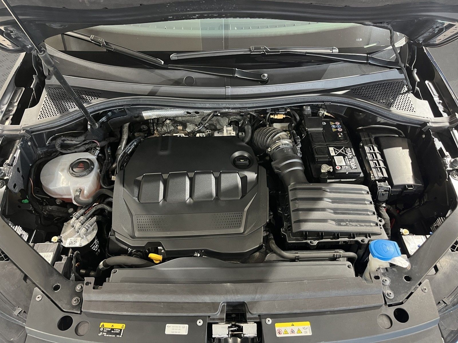 Volkswagen Tiguan R-Line 4Mo. Matrix Pano HUD AHK foto 19