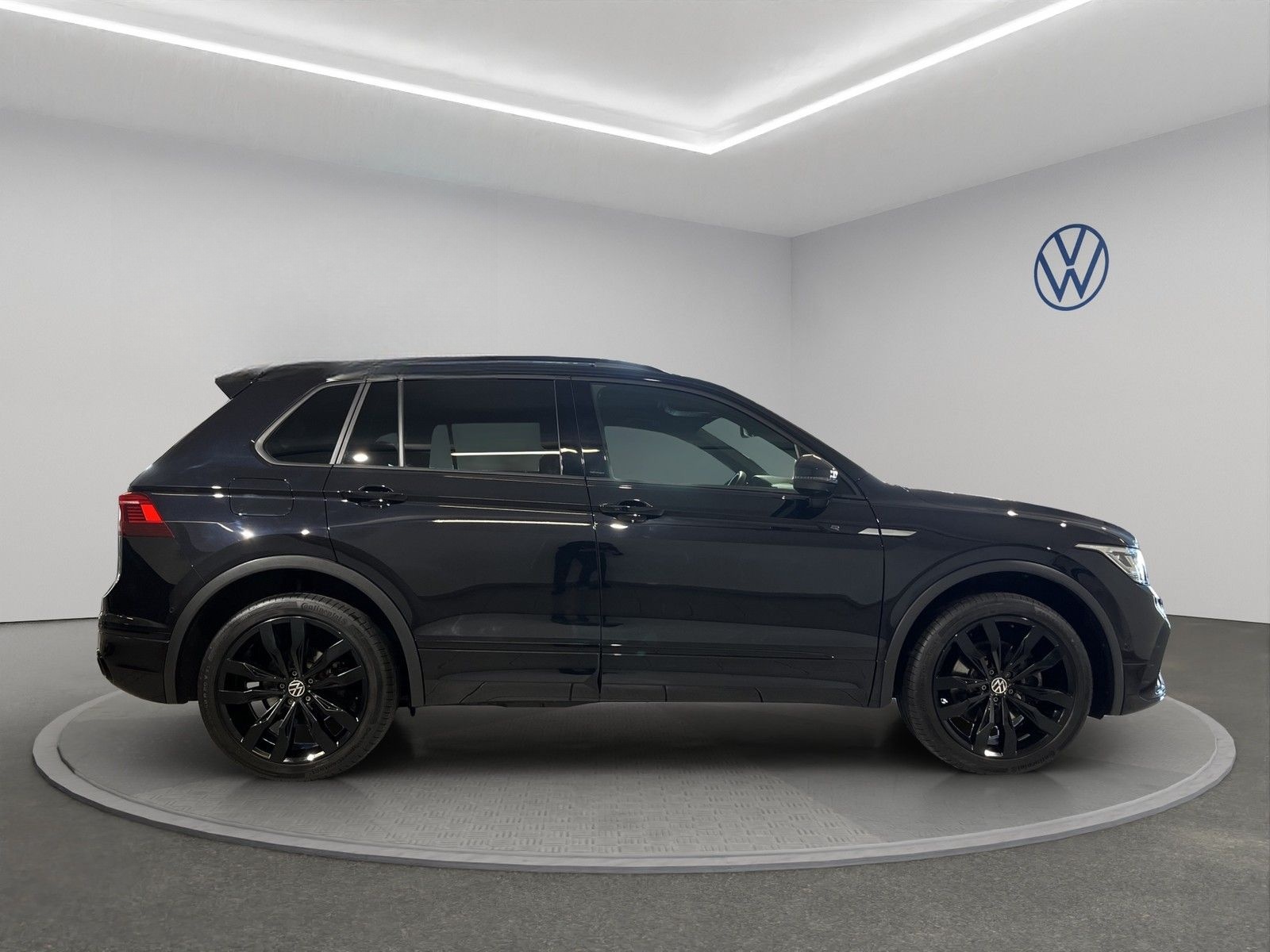 Volkswagen Tiguan R-Line 4Mo. Matrix Pano HUD AHK foto 7